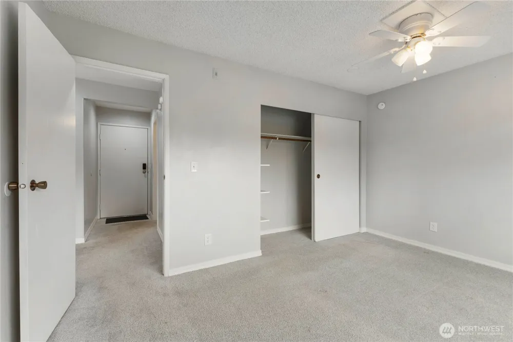 21925 7th Avenue S #101 Des Moines, WA 98198