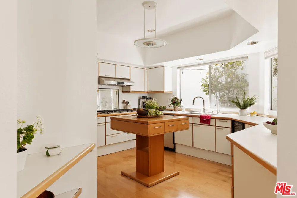 610 Harbor Street #1 Venice, CA 90291