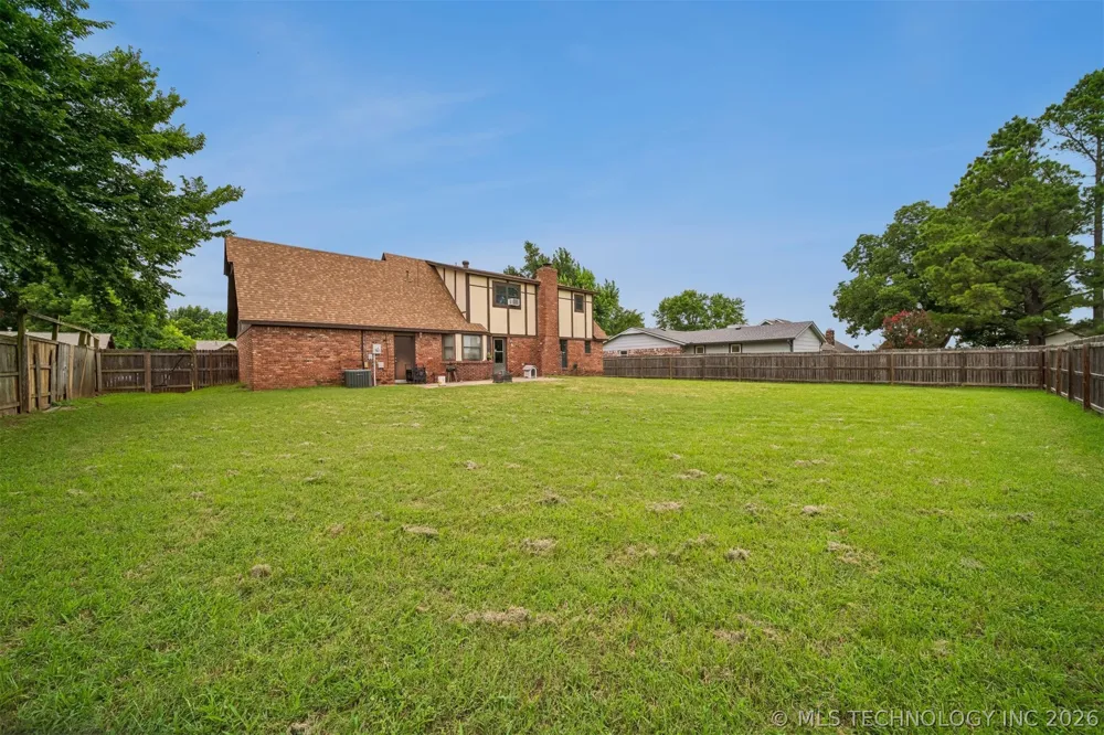 1011 Forest Place Jenks, OK 74037