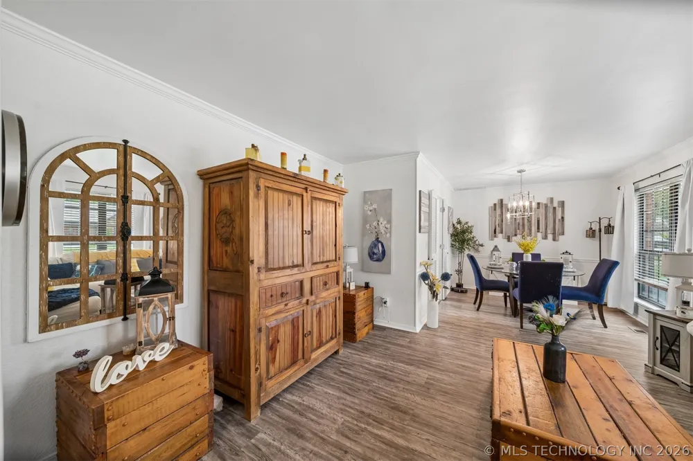 1011 Forest Place Jenks, OK 74037