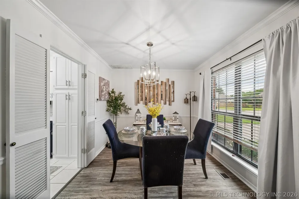 1011 Forest Place Jenks, OK 74037