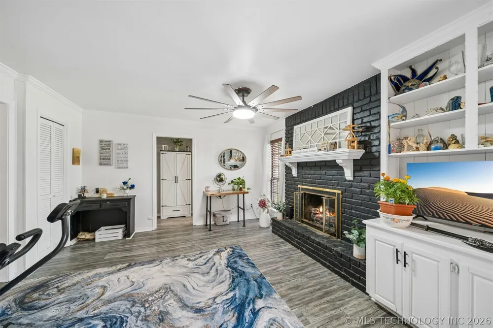 1011 Forest Place Jenks, OK 74037