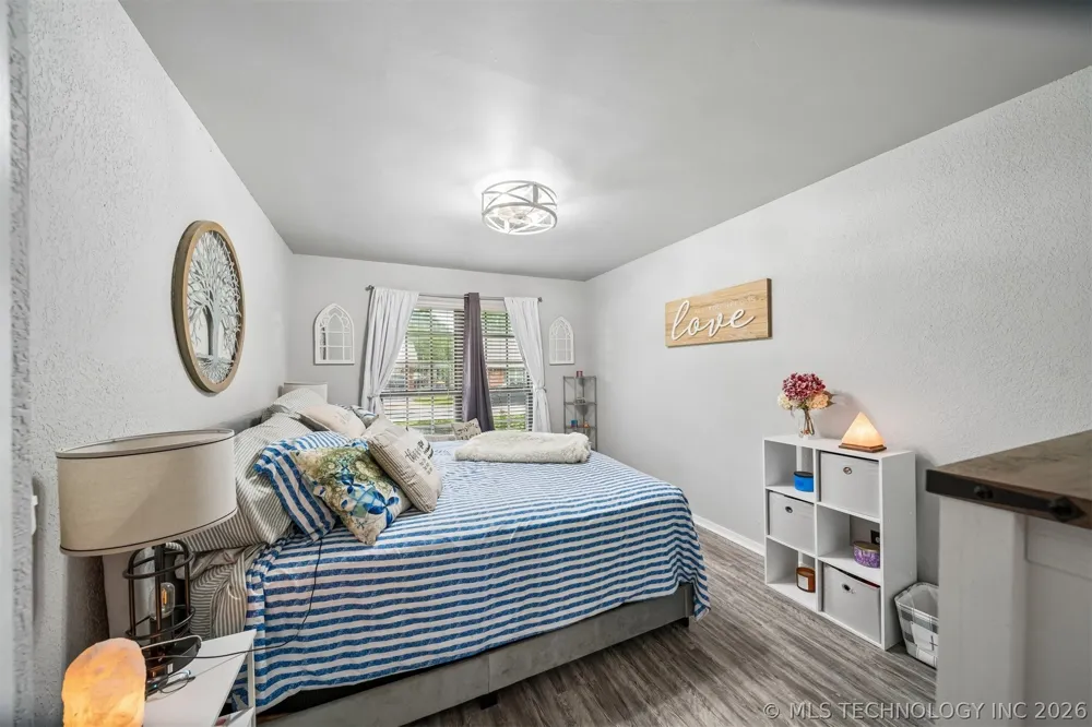 1011 Forest Place Jenks, OK 74037