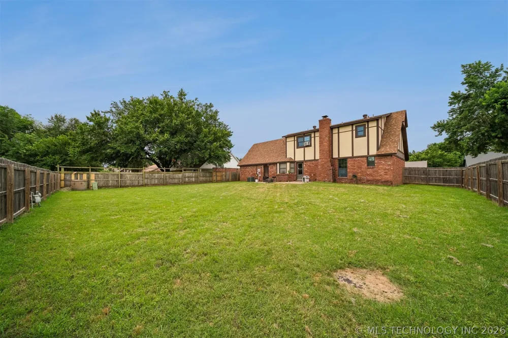 1011 Forest Place Jenks, OK 74037