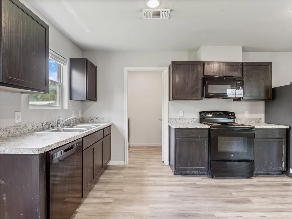 1509 Avenue A Bay City, TX 77414