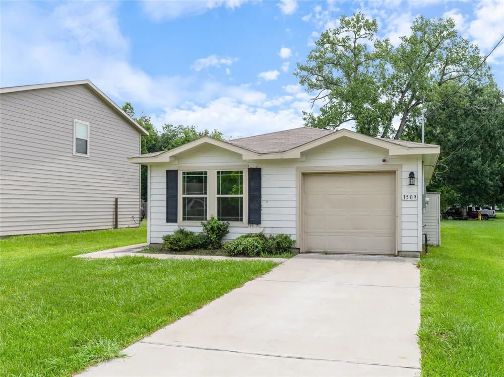 1509 Avenue A Bay City, TX 77414