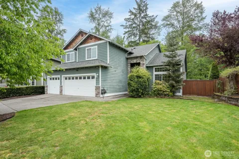 17825 79th Drive NE