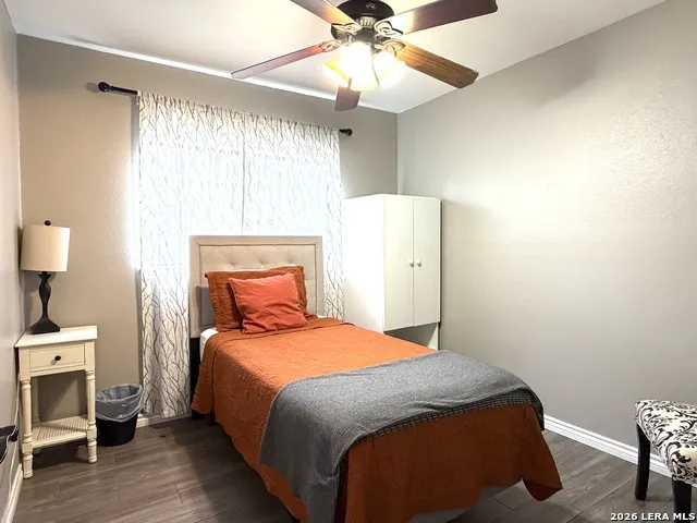 647 CYPRESSGREEN DR San Antonio, TX 78245