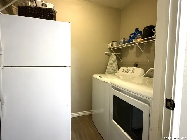 647 CYPRESSGREEN DR San Antonio, TX 78245