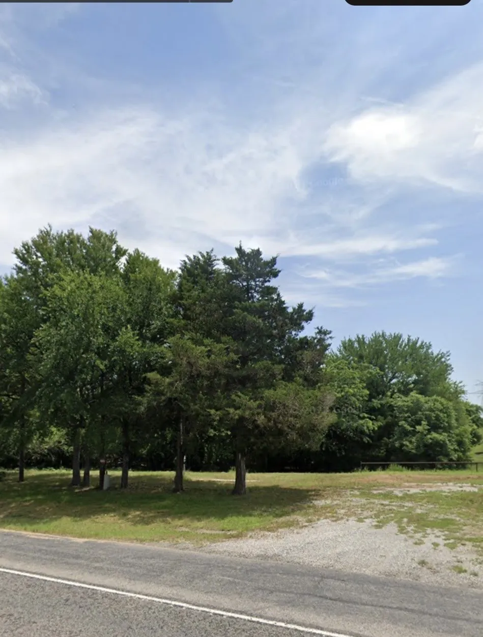 515 HAYES STREET Savoy, TX 75479