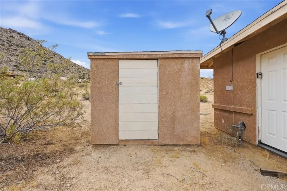 7818 Rockwood Road Joshua Tree, CA 92252