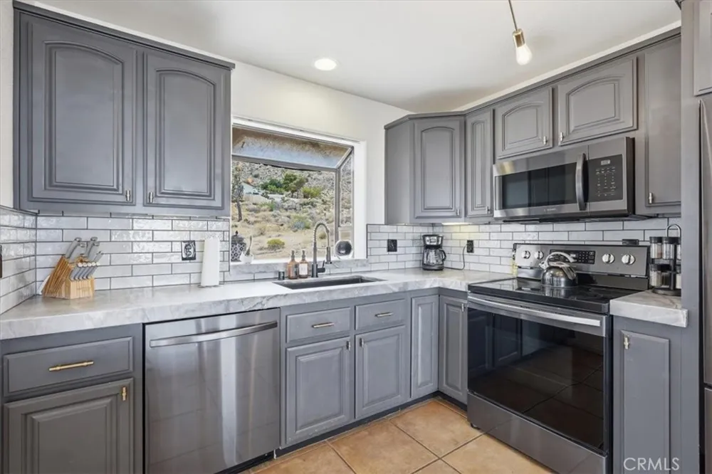 7818 Rockwood Road Joshua Tree, CA 92252