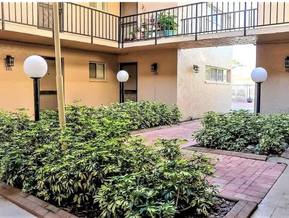2763 WOODGATE LANE #211 Sarasota, FL 34231