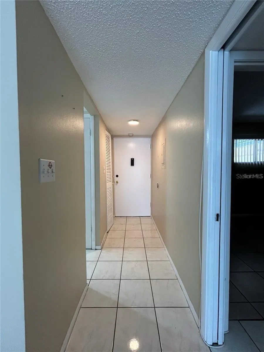2763 WOODGATE LANE #211 Sarasota, FL 34231