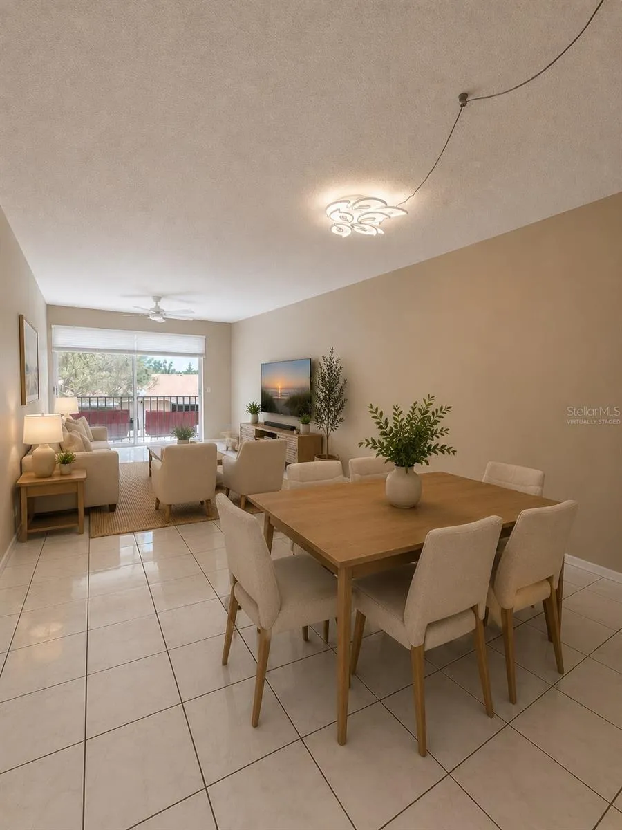 2763 WOODGATE LANE #211 Sarasota, FL 34231