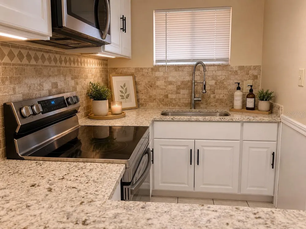 2763 WOODGATE LANE #211 Sarasota, FL 34231