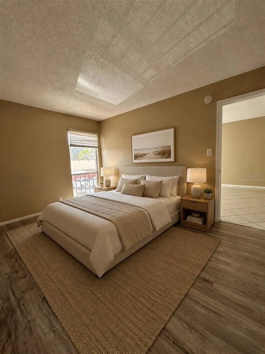2763 WOODGATE LANE #211 Sarasota, FL 34231