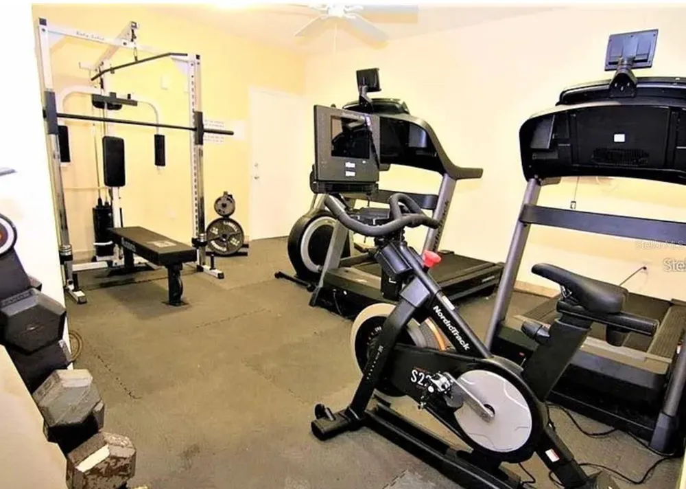 2763 WOODGATE LANE #211 Sarasota, FL 34231