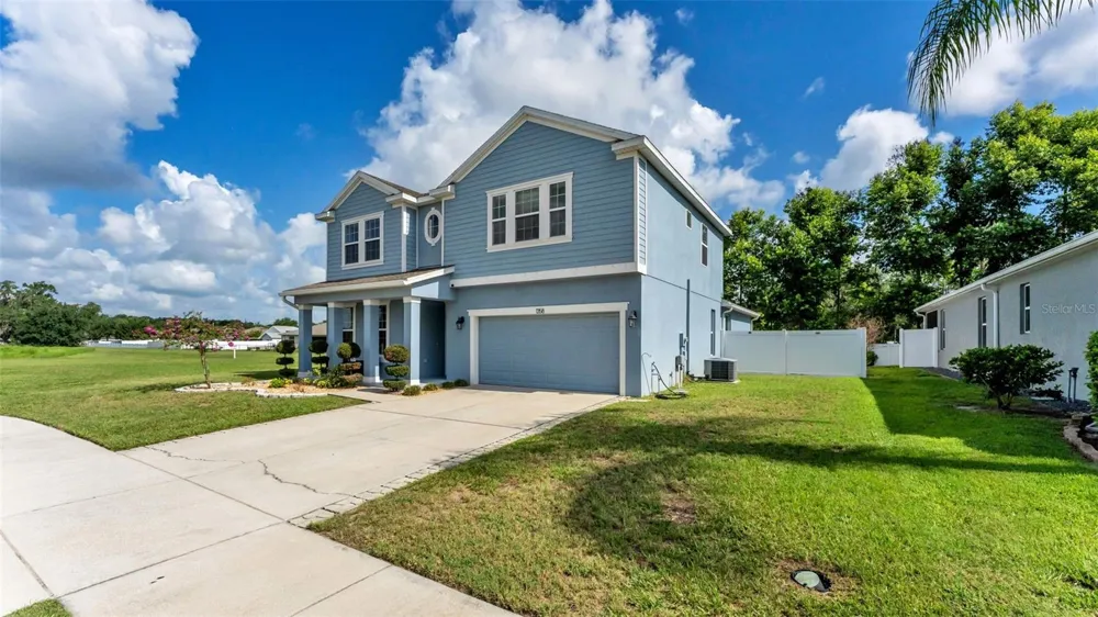 1358 WINDWARD OAKS LOOP Auburndale, FL 33823