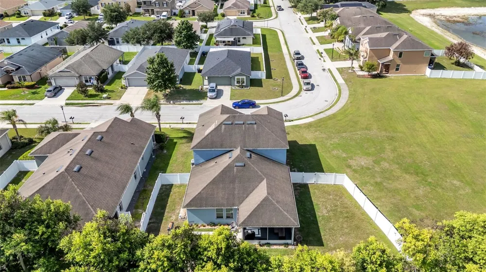 1358 WINDWARD OAKS LOOP Auburndale, FL 33823