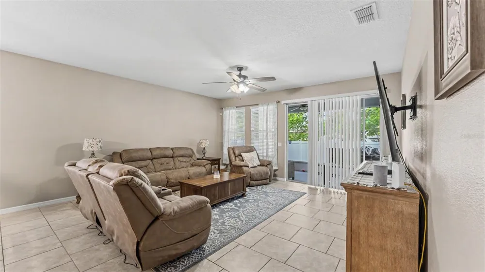 1358 WINDWARD OAKS LOOP Auburndale, FL 33823