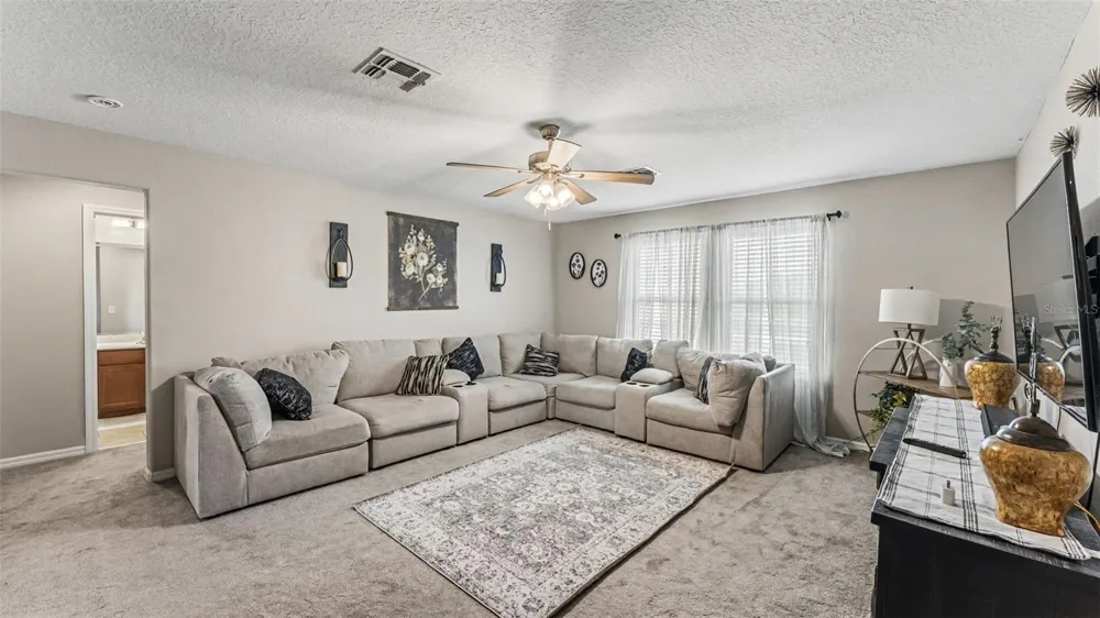 1358 WINDWARD OAKS LOOP Auburndale, FL 33823