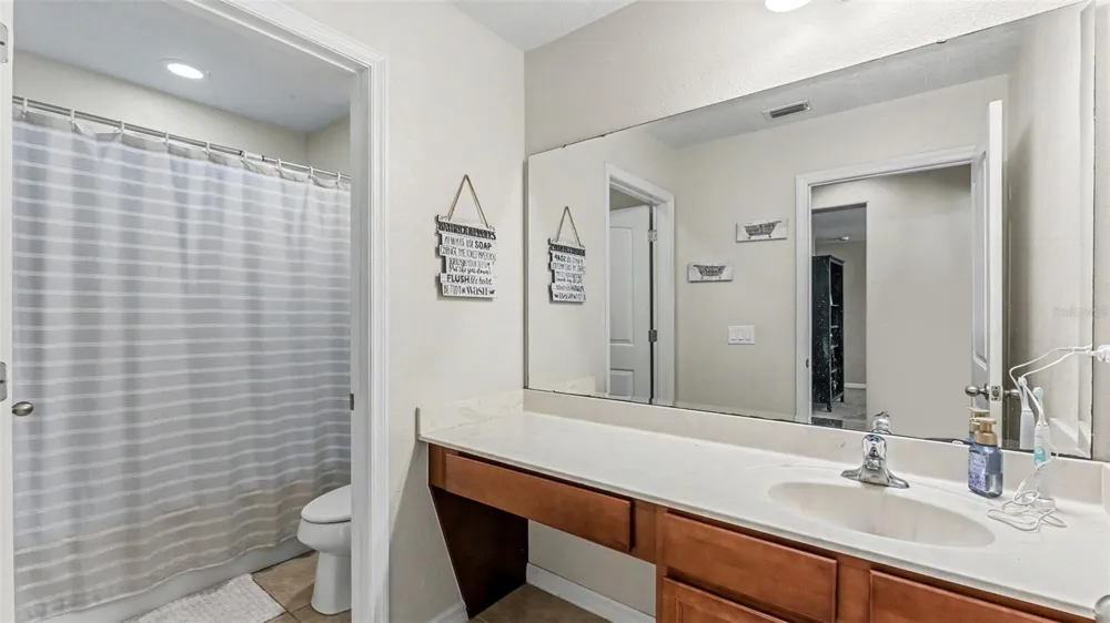 1358 WINDWARD OAKS LOOP Auburndale, FL 33823
