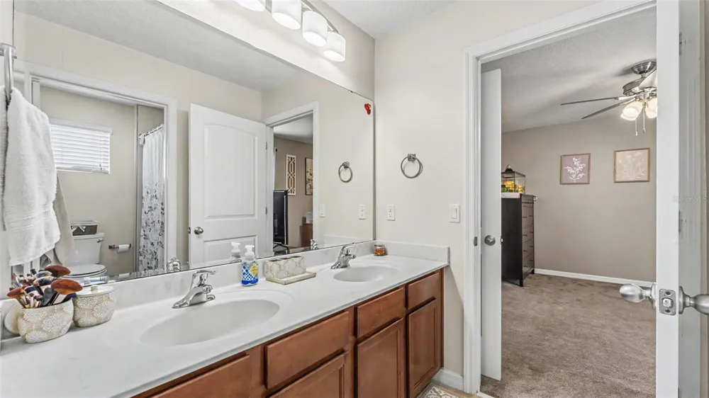 1358 WINDWARD OAKS LOOP Auburndale, FL 33823