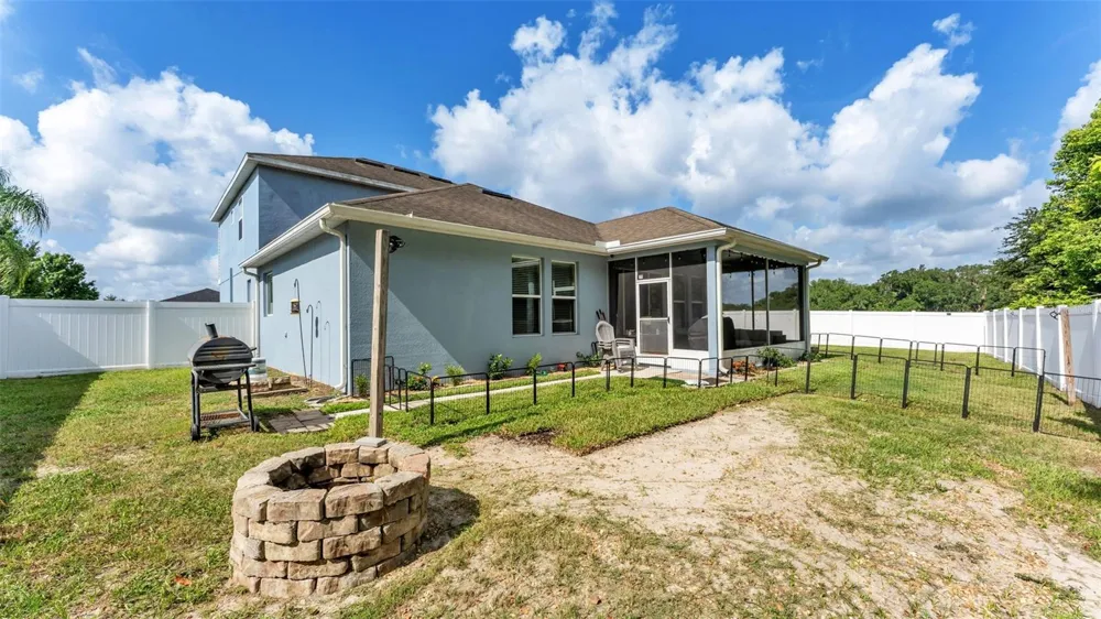 1358 WINDWARD OAKS LOOP Auburndale, FL 33823