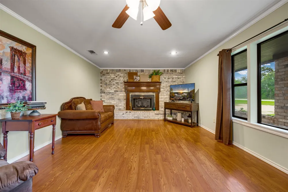 1535 US Highway 67 E Mount Vernon, TX 75457