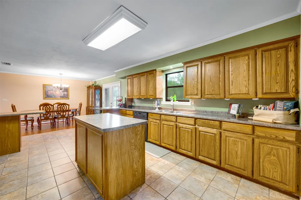 1535 US Highway 67 E Mount Vernon, TX 75457