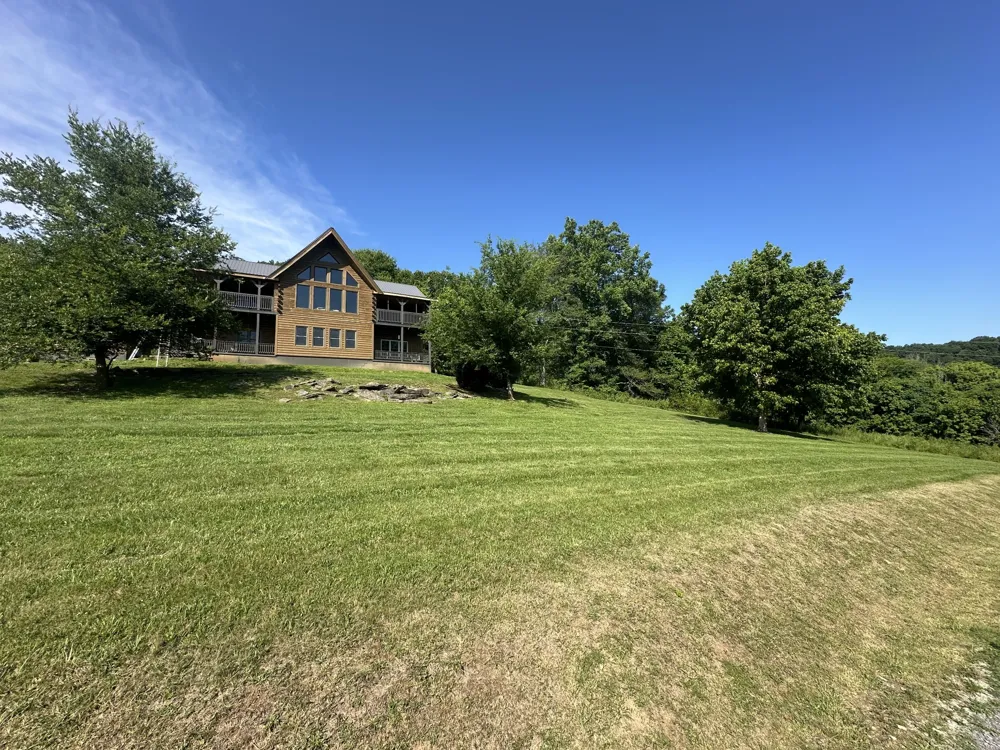 16 Eckert Ln Pleasant Shade, TN 37145