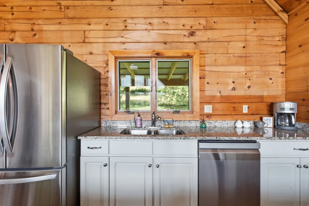 16 Eckert Ln Pleasant Shade, TN 37145