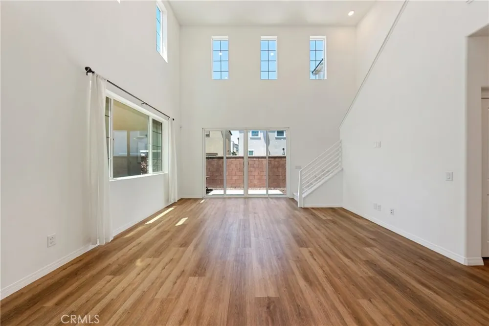 8757 Roving Place Chino, CA 91708