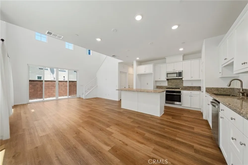8757 Roving Place Chino, CA 91708