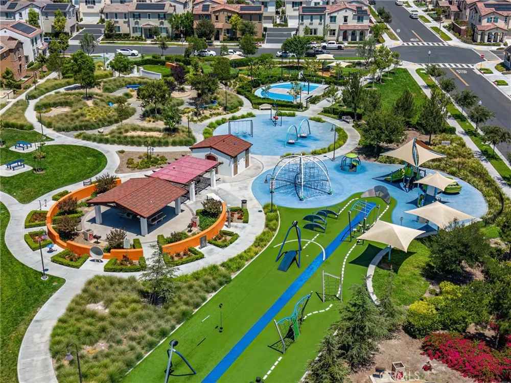 8757 Roving Place Chino, CA 91708