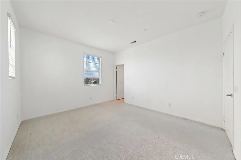 8757 Roving Place Chino, CA 91708