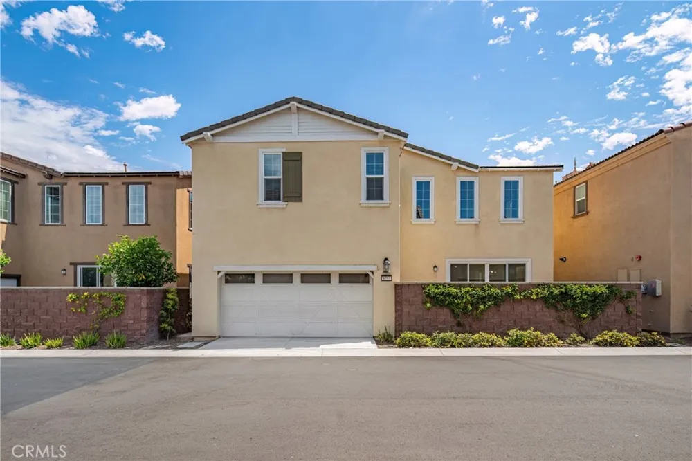 8757 Roving Place Chino, CA 91708
