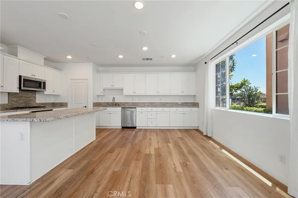 8757 Roving Place Chino, CA 91708