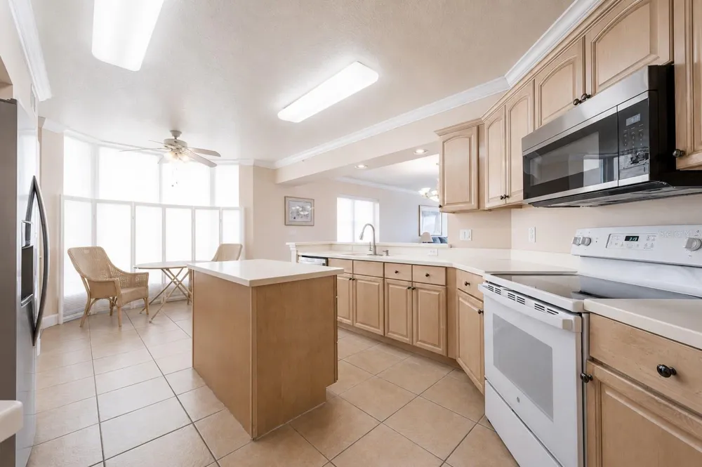 16750 GULF BOULEVARD #311 North Redington Beach, FL 33708