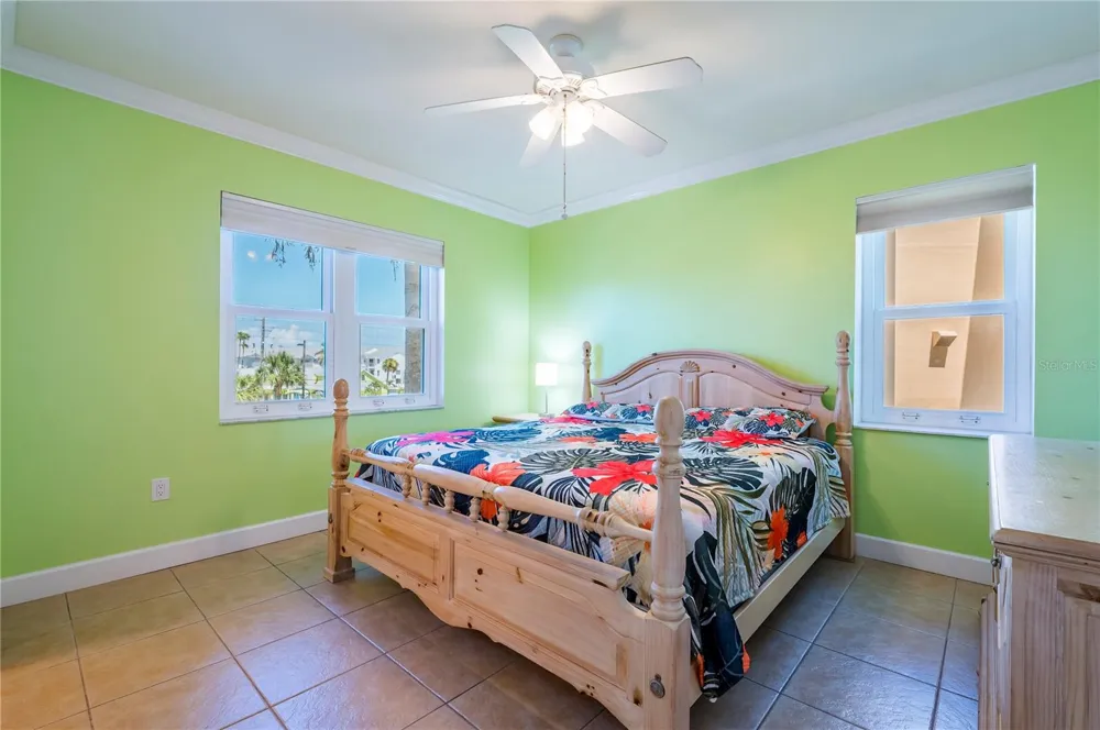 16750 GULF BOULEVARD #311 North Redington Beach, FL 33708