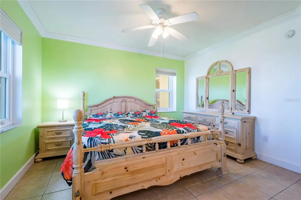 16750 GULF BOULEVARD #311 North Redington Beach, FL 33708
