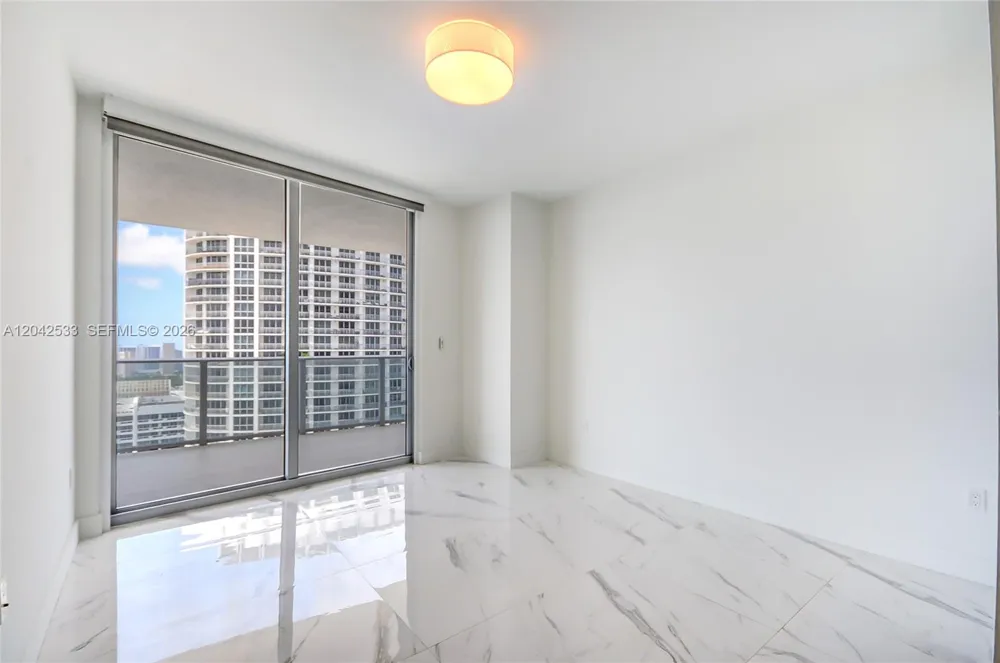 488 NE 18th St #4310 Miami, FL 33132