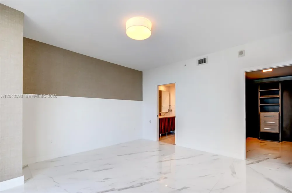 488 NE 18th St #4310 Miami, FL 33132