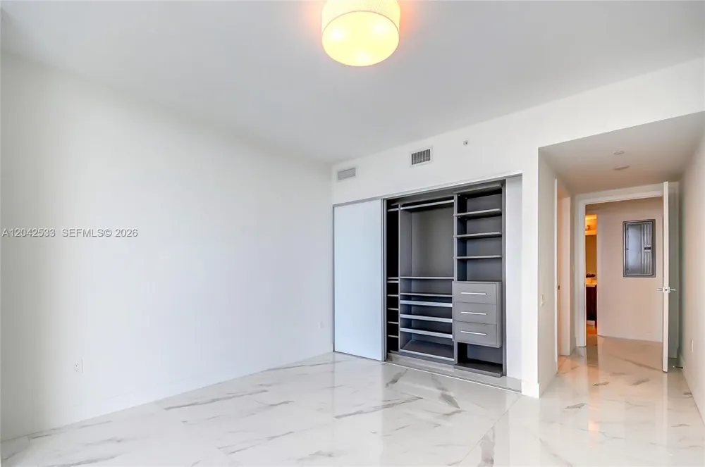488 NE 18th St #4310 Miami, FL 33132