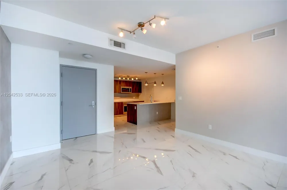 488 NE 18th St #4310 Miami, FL 33132