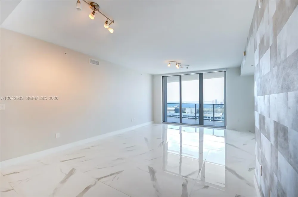 488 NE 18th St #4310 Miami, FL 33132