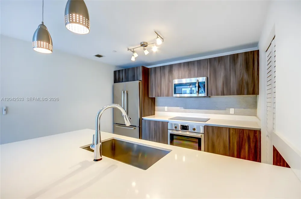 488 NE 18th St #4310 Miami, FL 33132