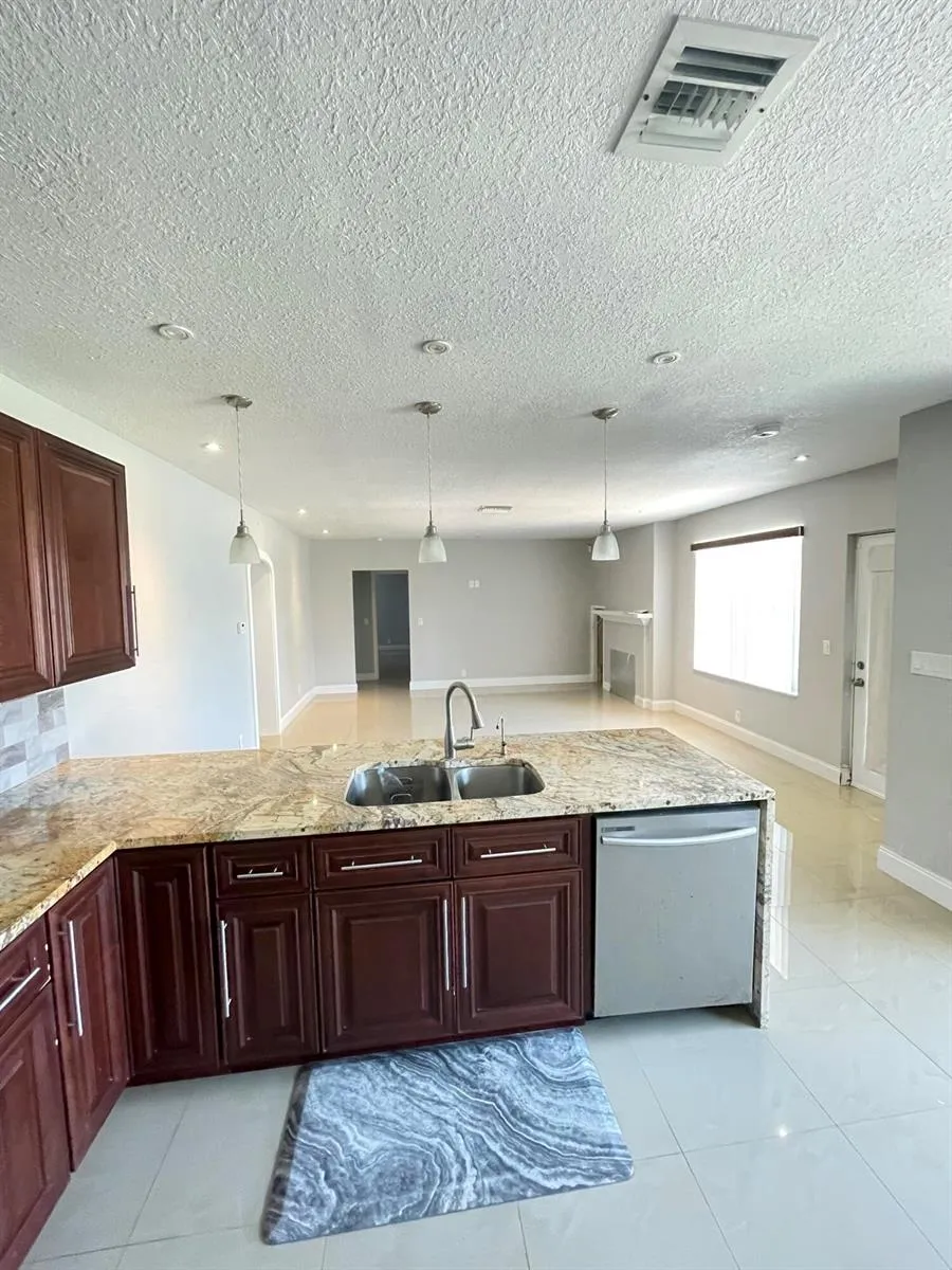 255 Foresteria Drive Lake Park, FL 33403