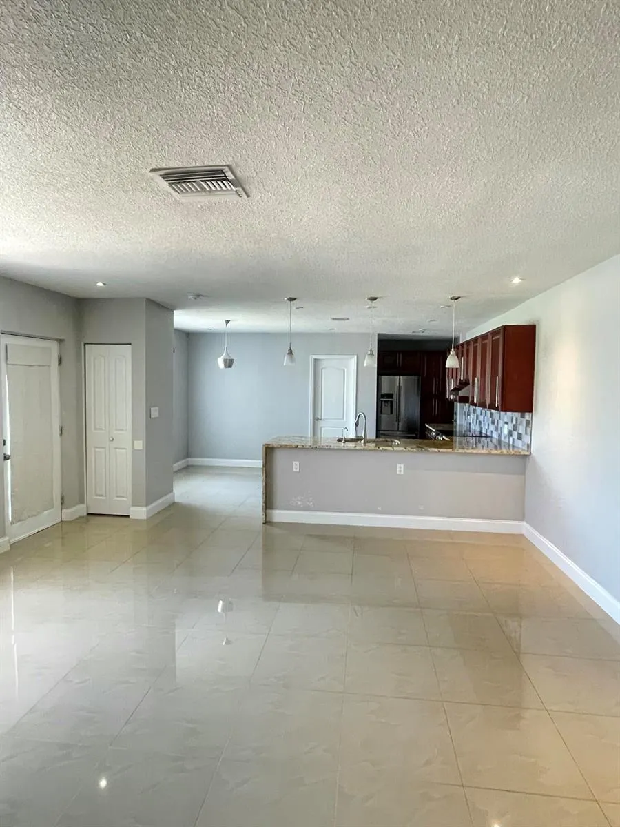 255 Foresteria Drive Lake Park, FL 33403